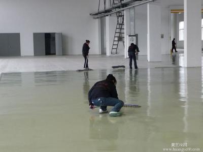 頂天保潔公司 專(zhuān)業(yè)清除頑固污跡，守護(hù)建筑清潔之美